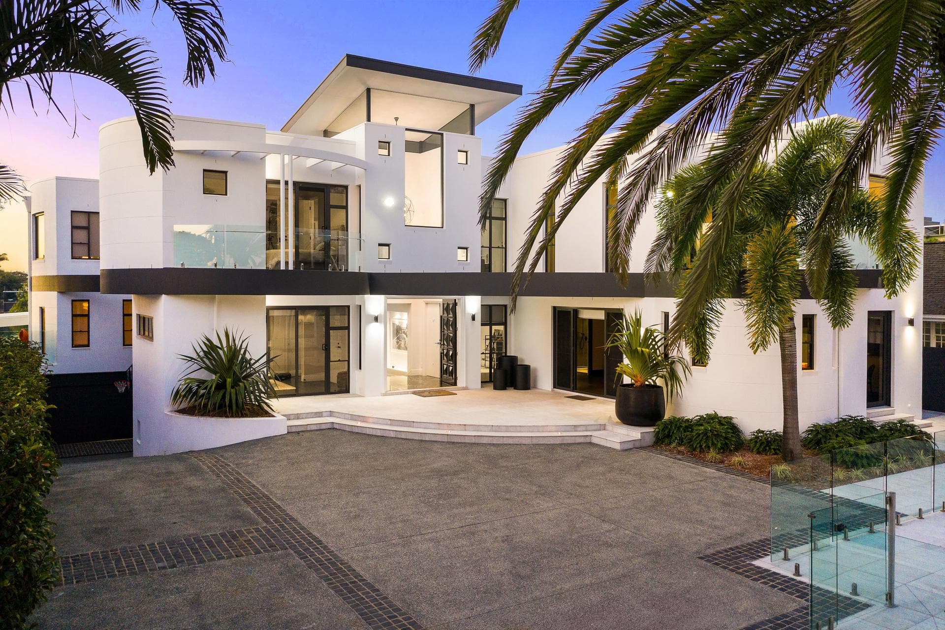 131-135. Monaco Street, Broadbeach Waters, QLD, 4218, Broadbeach Waters - Thumbnail 4