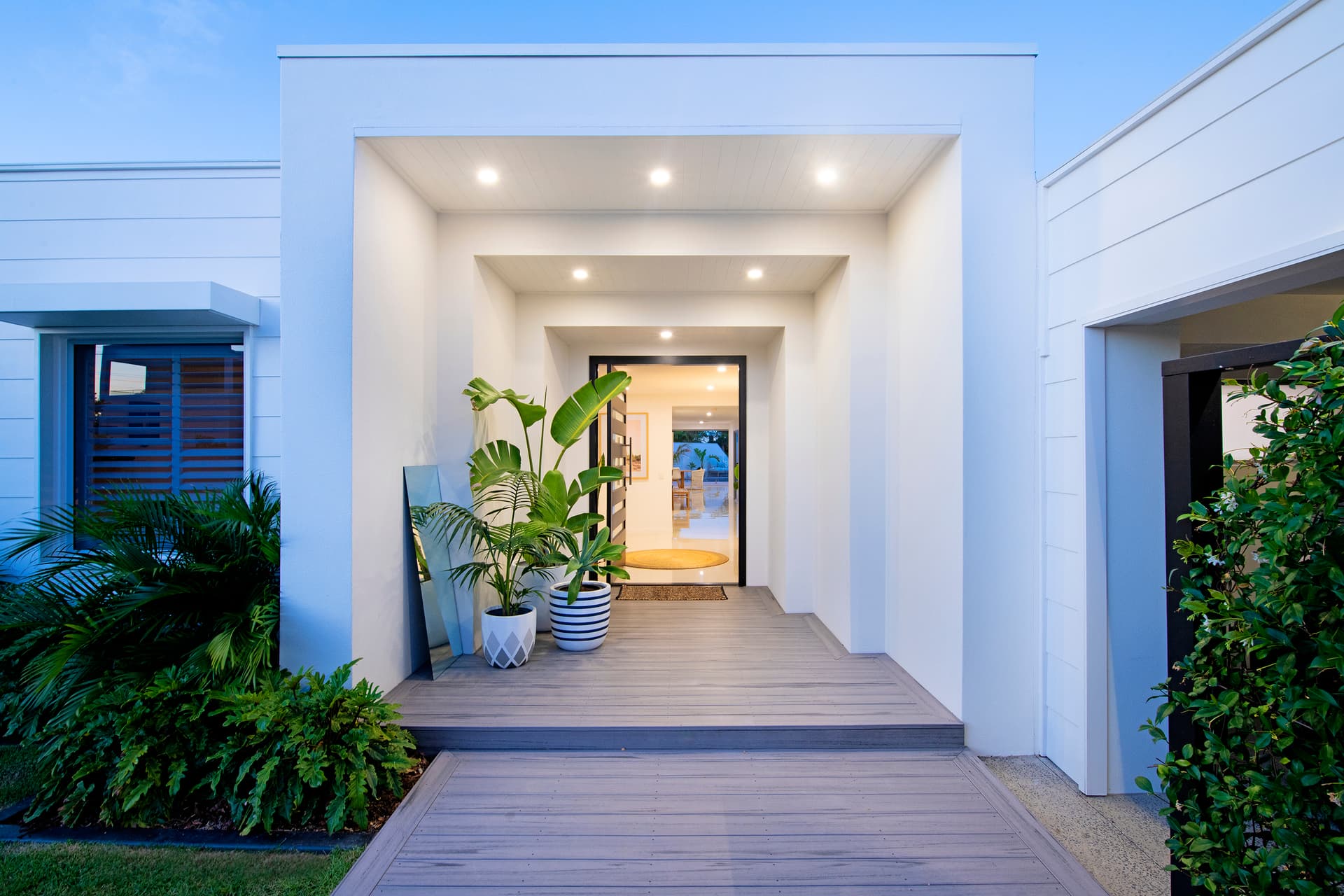 1 Meredith Drive, Broadbeach Waters, QLD, 4218, Broadbeach Waters - Thumbnail 3