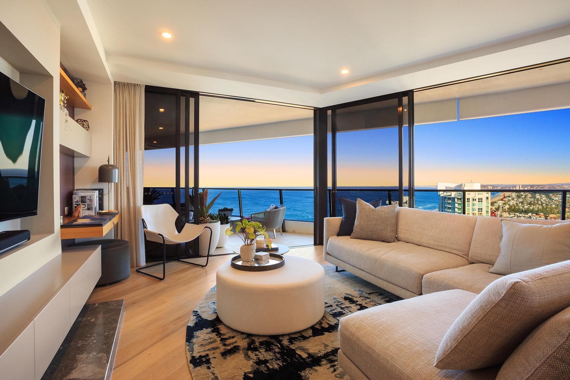 3405/1 Oracle Boulevard, Broadbeach, QLD, 4218, Broadbeach - Thumbnail 4