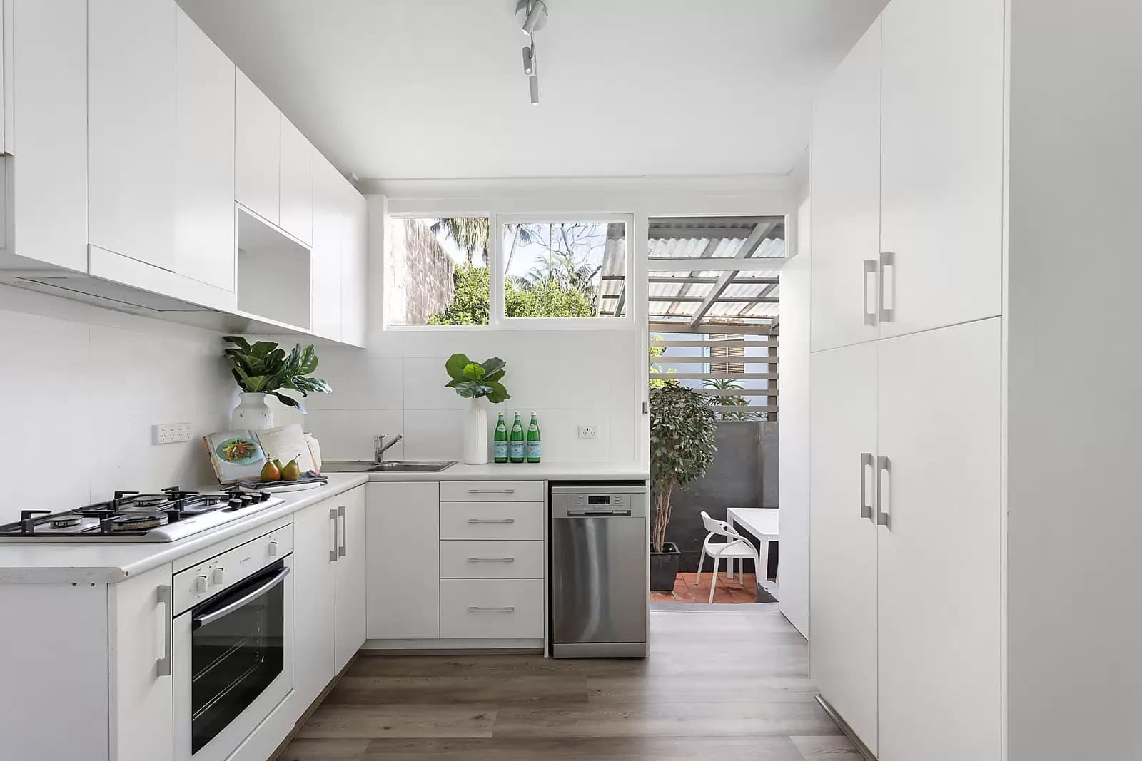 16 Trelawney Street, Woollahra, Woollahra - Thumbnail 7