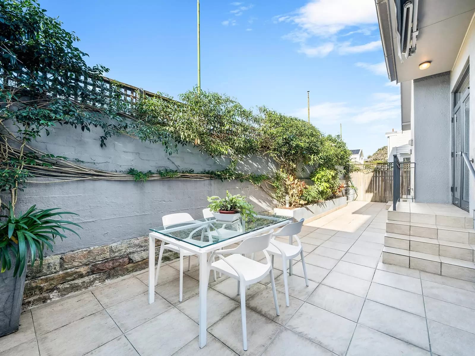 93 Beach Road, North Bondi, North Bondi - Thumbnail 4