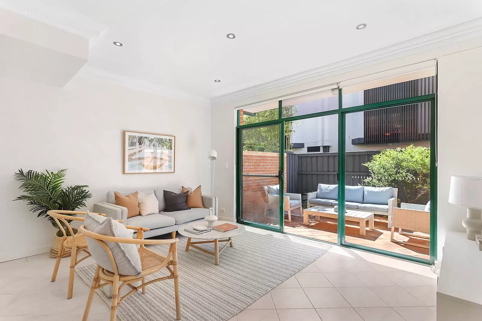 2/4 Beach Street, Clovelly, Clovelly - Image 1