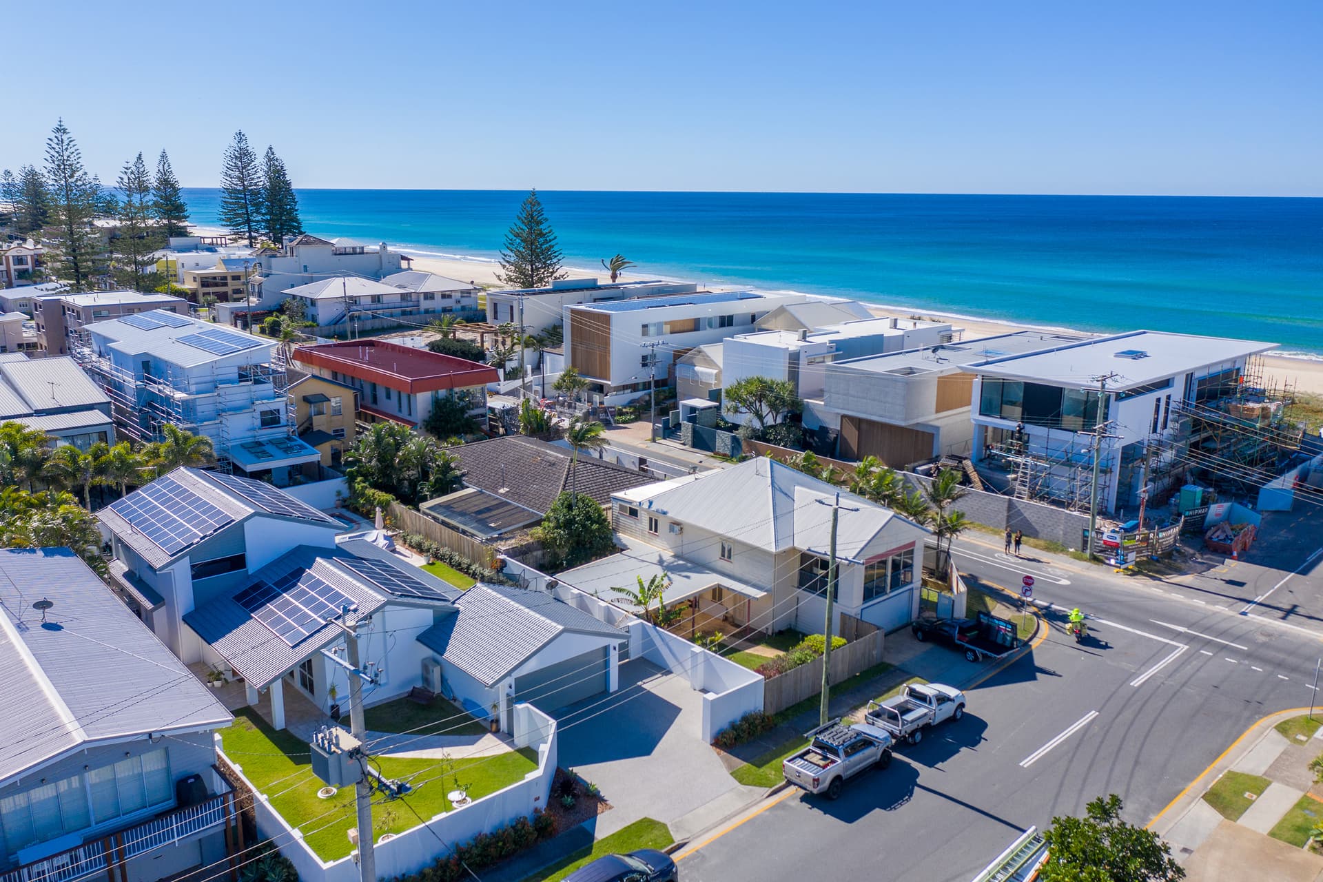 7 Venice Street, Mermaid Beach, QLD, 4218, Mermaid Beach - Thumbnail 3
