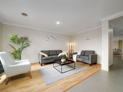 404, Manor Lakes - Thumbnail 3