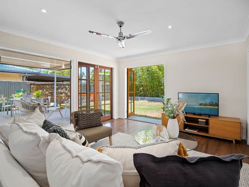 26 Ilkinia Avenue, Broadbeach Waters, QLD, 4218, Broadbeach Waters - Thumbnail 2