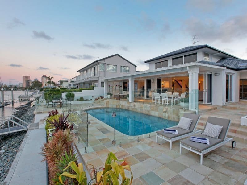 25 Cleland Crescent, BROADBEACH WATERS, QLD, 4218, Broadbeach Waters - Thumbnail 2