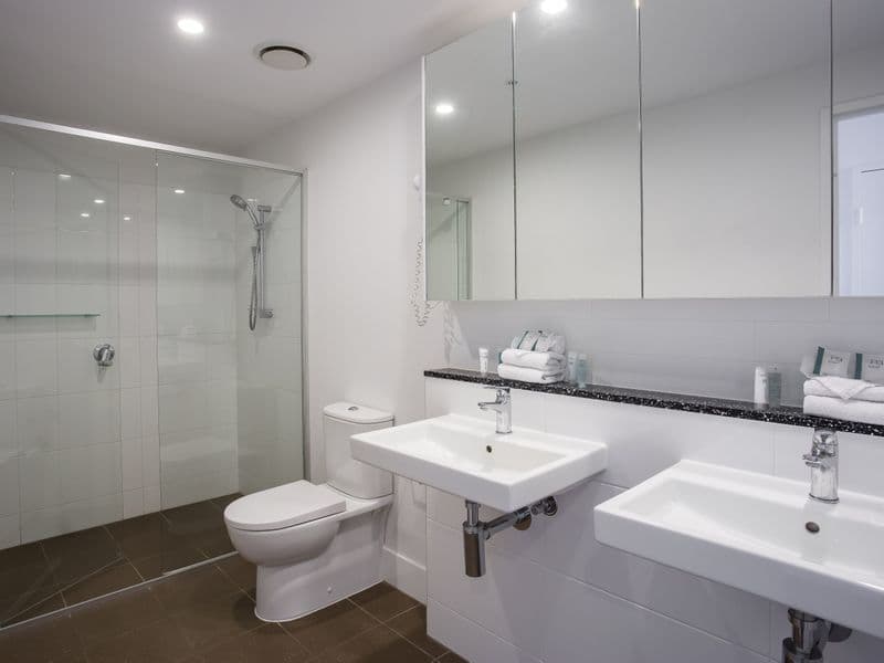 404 Error, Broadbeach - Thumbnail 7