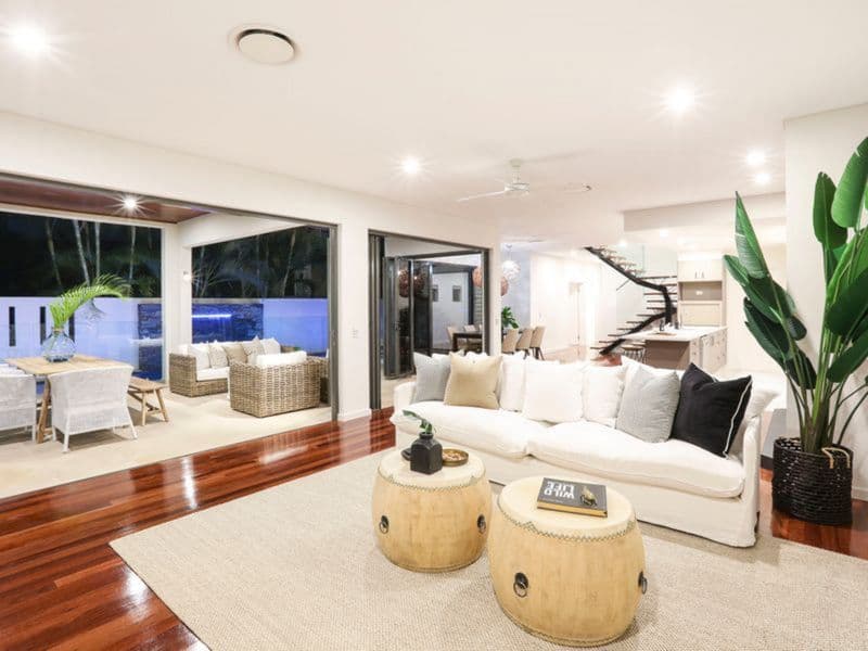 7 Seabeach Avenue, Mermaid Beach, QLD, 4218, Mermaid Beach - Thumbnail 7
