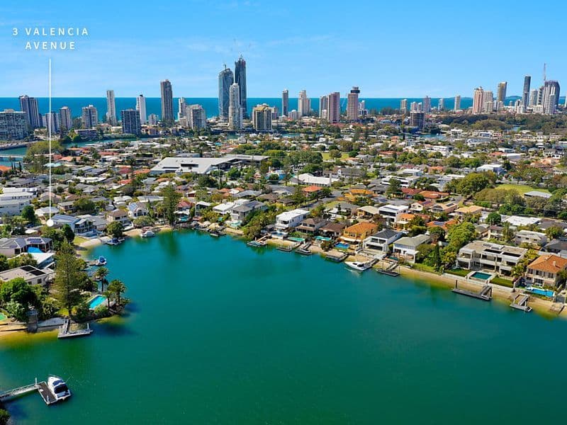 3 Valencia Avenue, Isle Of Capri, QLD, 4217, Isle Of Capri - Thumbnail 2