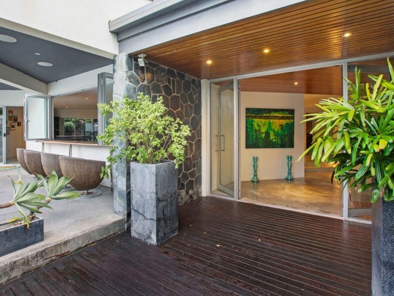 325 Monaco Street, Broadbeach Waters, QLD, 4218, Broadbeach Waters - Thumbnail 2