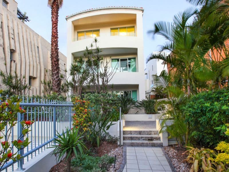 1/57 Albatross Avenue, Mermaid Beach, QLD, 4218, Mermaid Beach - Thumbnail 4