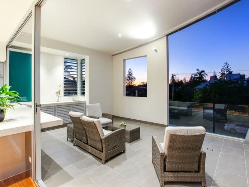 14-16 Ocean Street, Mermaid Beach, QLD, 4218, Mermaid Beach - Thumbnail 3