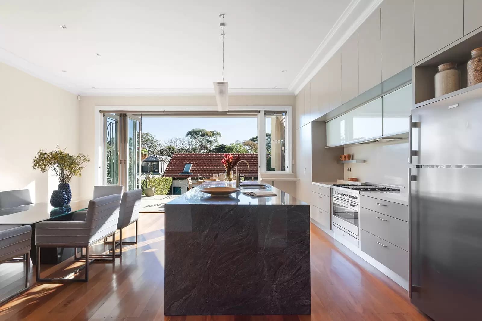 3 Manning Street, Queens Park, Queens Park - Thumbnail 2