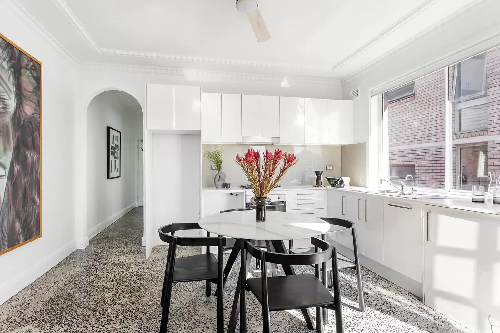 9/97 Curlewis Street, Bondi Beach, Bondi Beach - Thumbnail 2