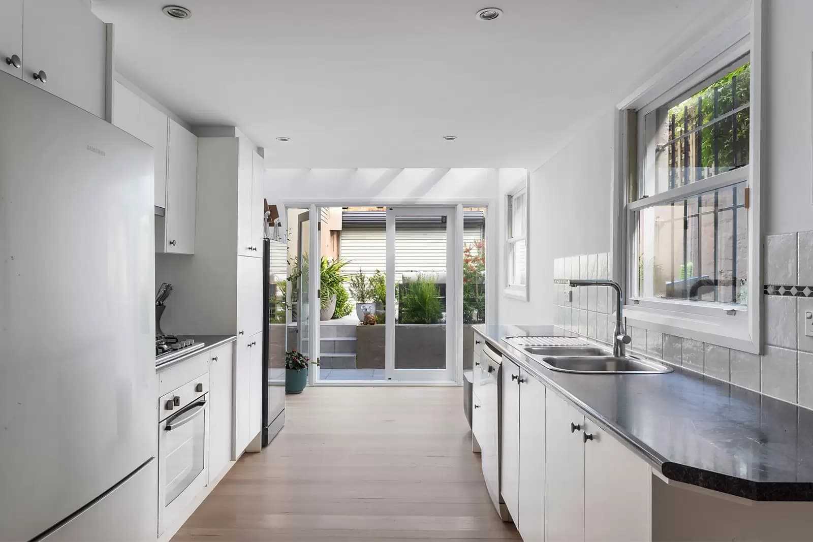21 Bloomfield Street, Surry Hills, Surry Hills - Thumbnail 3