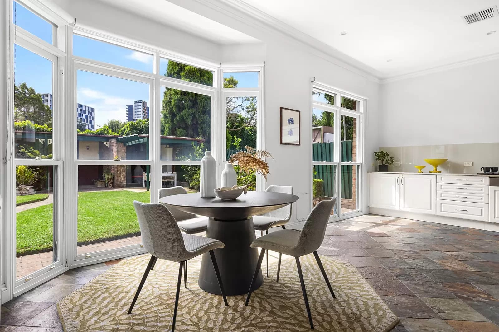 8 Ingram Street, Kensington, Kensington - Thumbnail 4