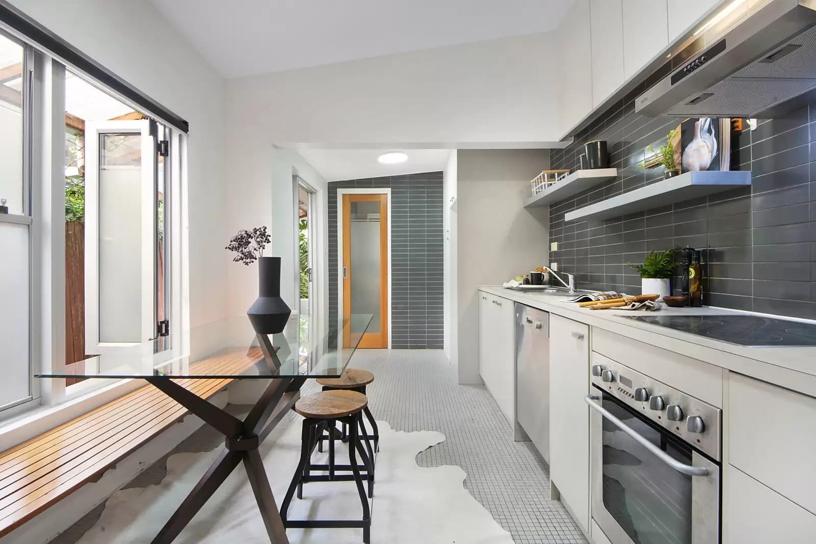22 Queen Street, Glebe, Glebe - Thumbnail 3