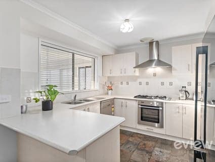 48 Silvereye Crescent, Werribee, VIC, 3030, Werribee - Thumbnail 6