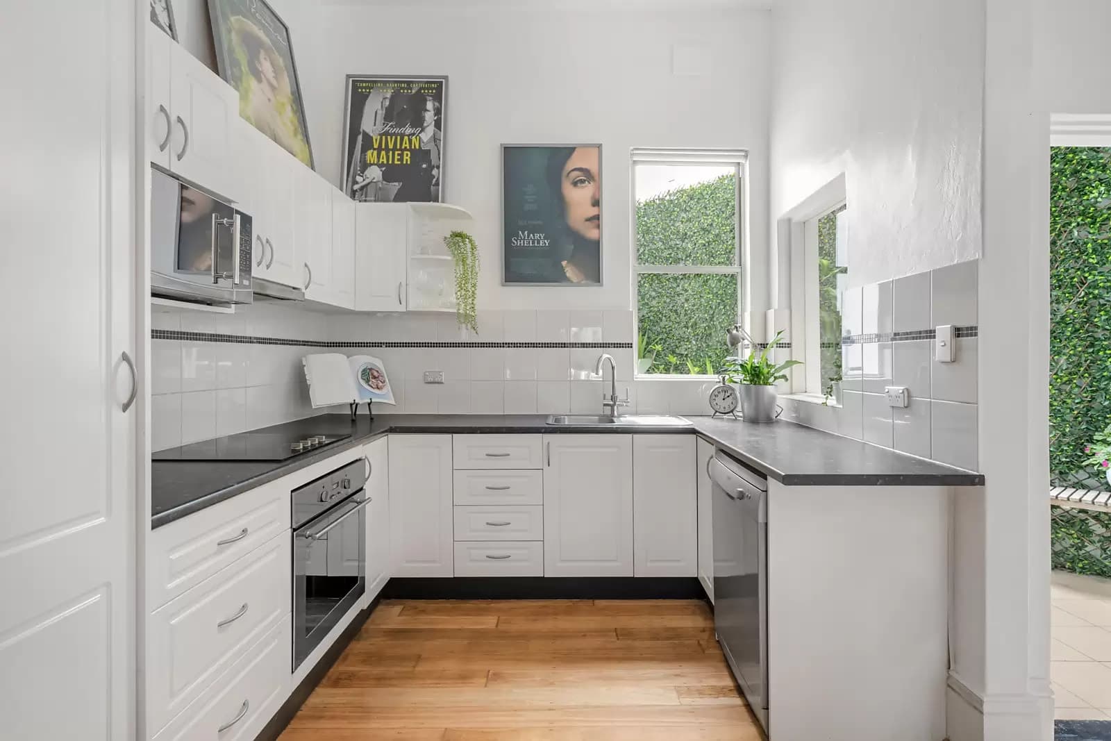 284 Barcom Avenue, Paddington, Paddington - Thumbnail 6