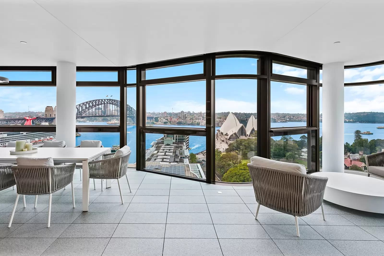1801/71 Macquarie Street, Sydney, Sydney - Thumbnail 3