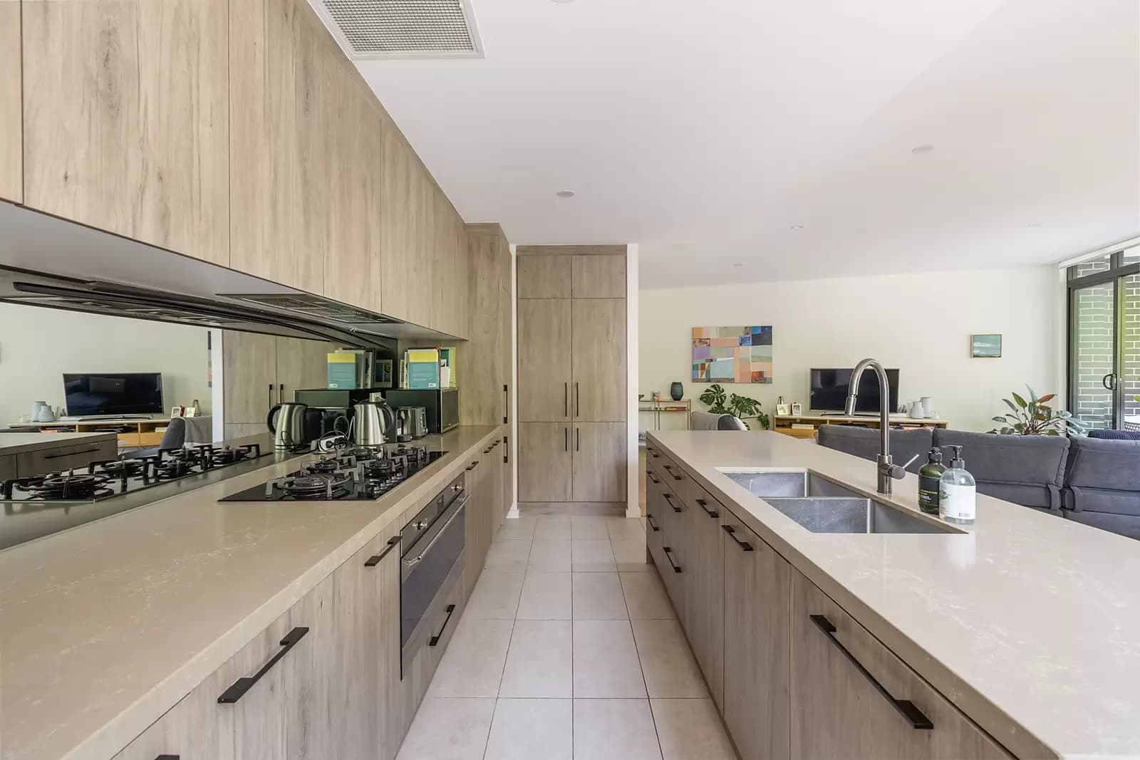 206/18-28 Neild Avenue, Darlinghurst, Darlinghurst - Thumbnail 2