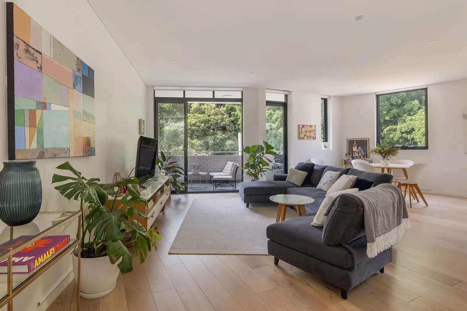 206/18-28 Neild Avenue, Darlinghurst, Darlinghurst - Thumbnail 4