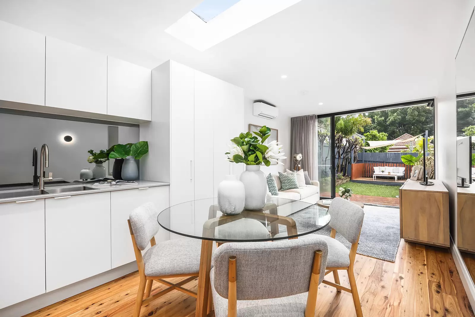 8 Stephen Street, Bondi, Bondi - Image 1
