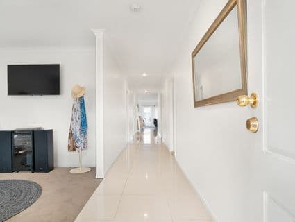 38 Mayesbrook Road, Manor Lakes, VIC, 3024, Manor Lakes - Thumbnail 3