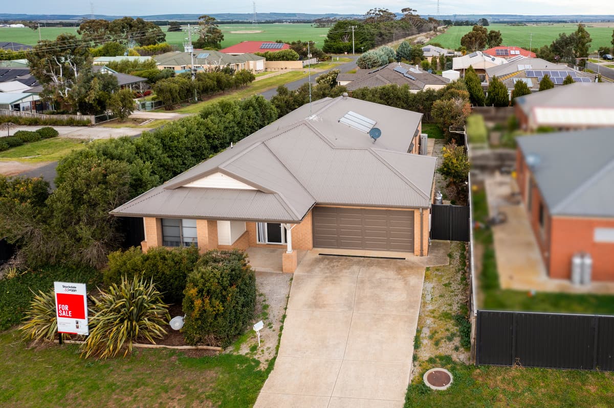 1 Fenwick Fairway, BANNOCKBURN VIC 3331, Bannockburn - Thumbnail 3