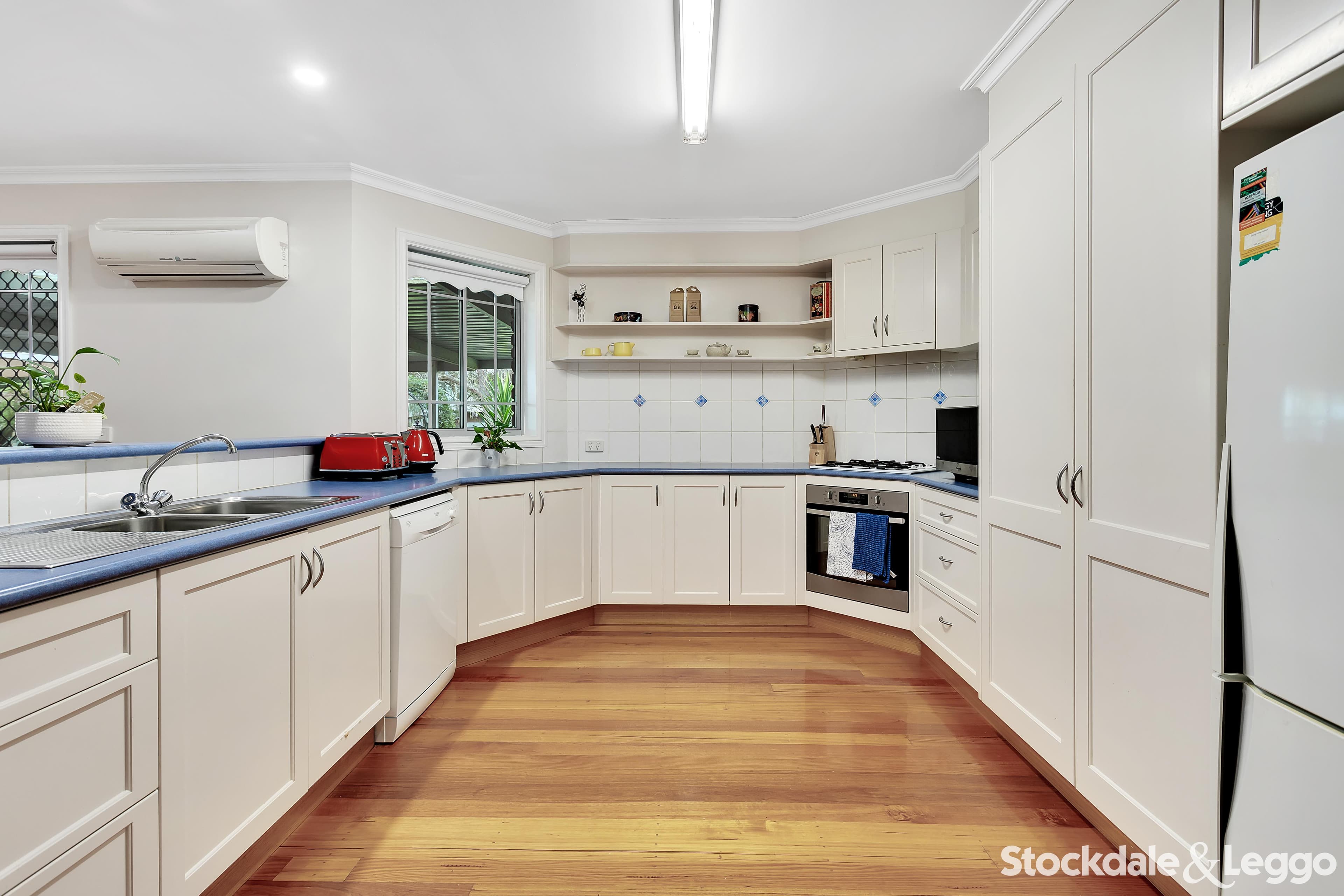 6 Webster Street, Yea VIC, Yea - Thumbnail 2