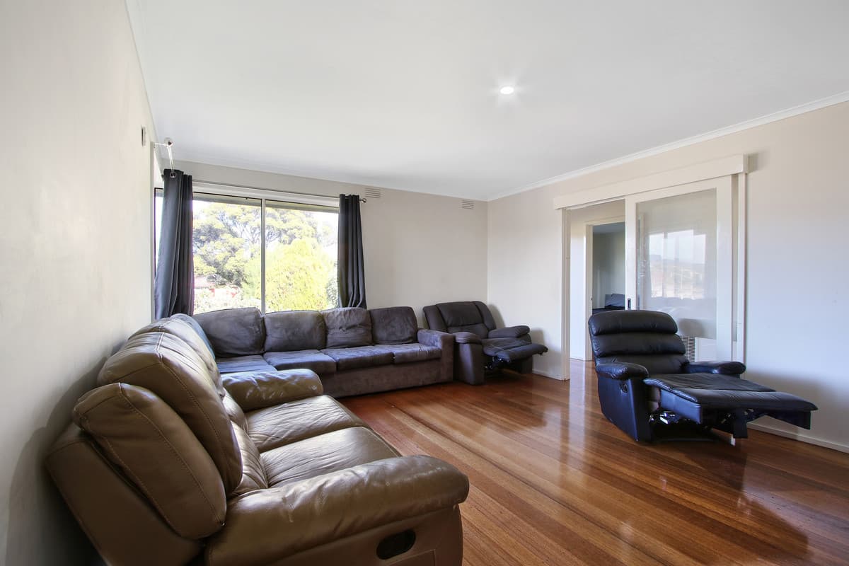 7 Winifred Road, Mooroolbark VIC 3138, Mooroolbark - Thumbnail 2