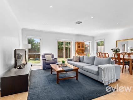 37 Almond Close, Werribee, VIC, 3030, Werribee - Thumbnail 3