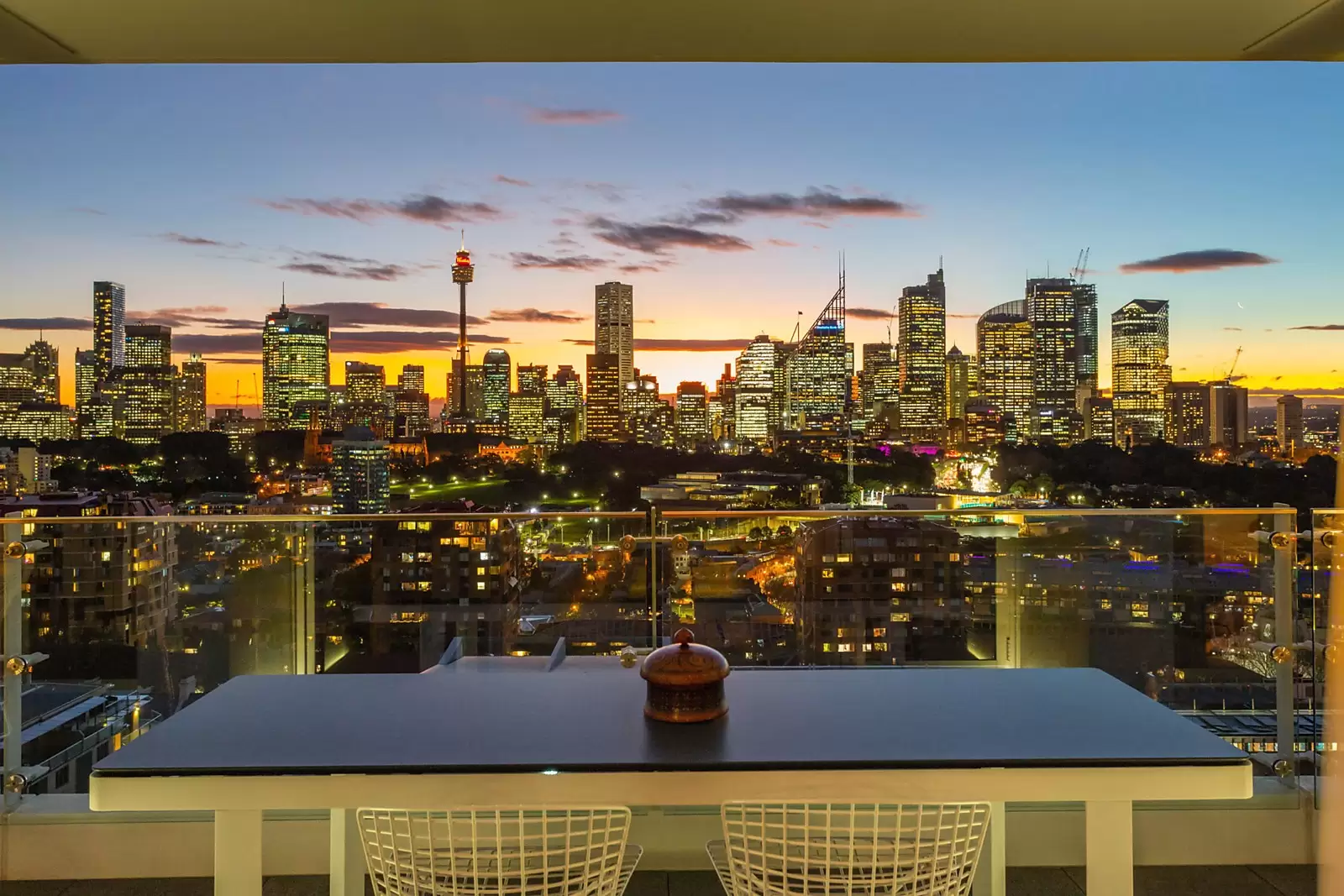 1401/81 Macleay Street, Potts Point, Potts Point - Thumbnail 3