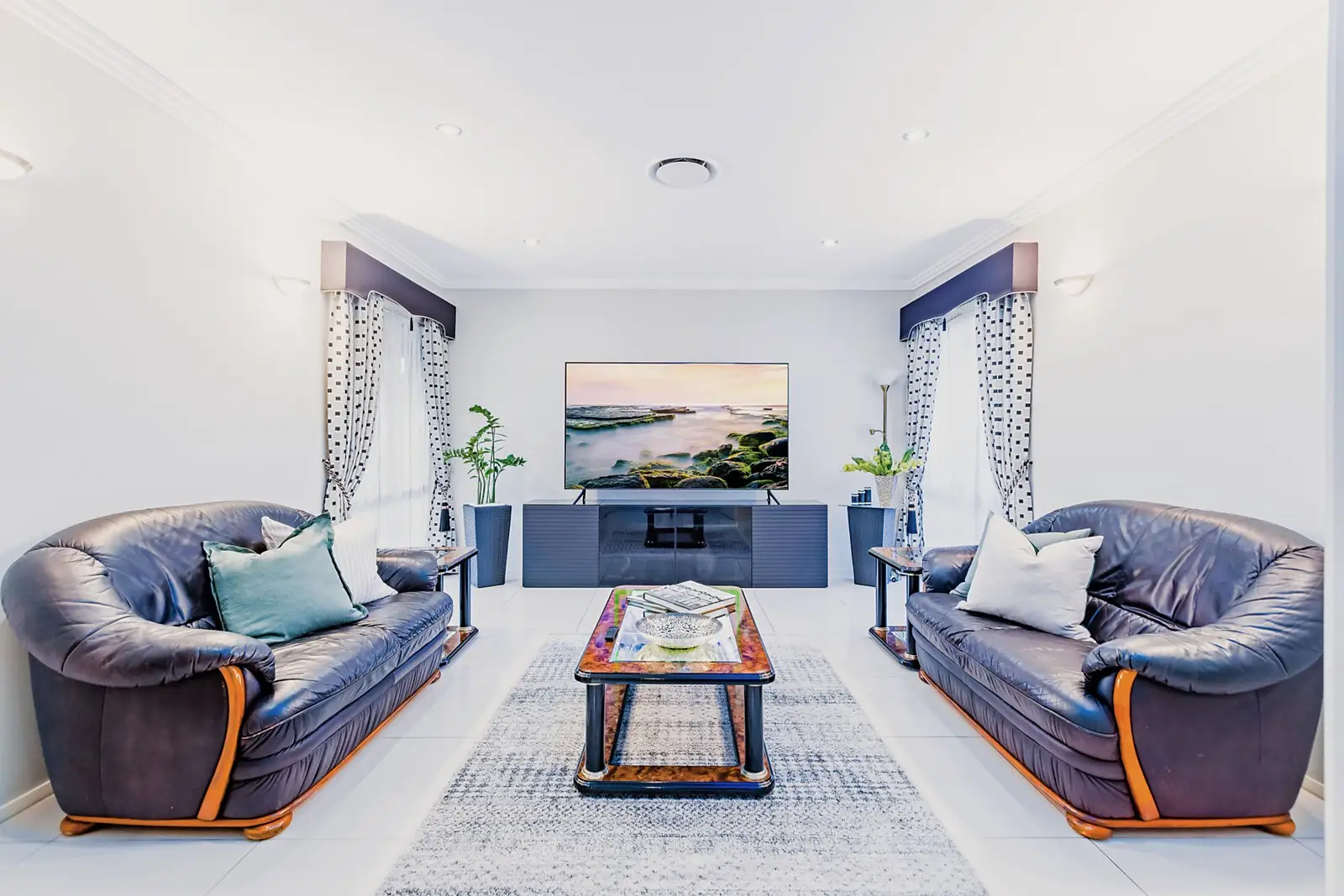 1 Springthorpe Way, Castle Hill, Castle Hill - Thumbnail 2