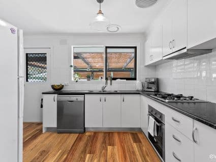 21 Isabella Crescent, Frankston, VIC, 3199, Frankston - Thumbnail 8