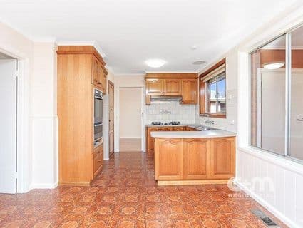 13 Barunah Street, Hadfield, VIC, 3046, Hadfield - Thumbnail 2
