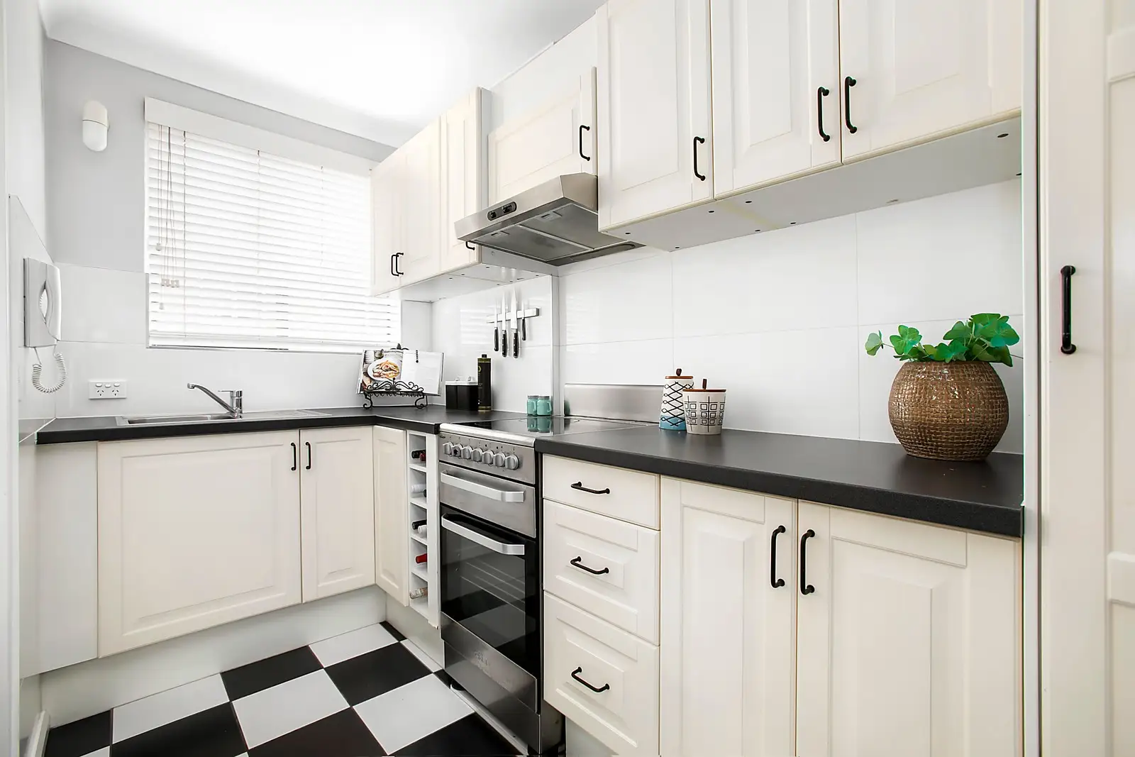 6/40 Rhodes Street, Hillsdale, Hillsdale - Thumbnail 2