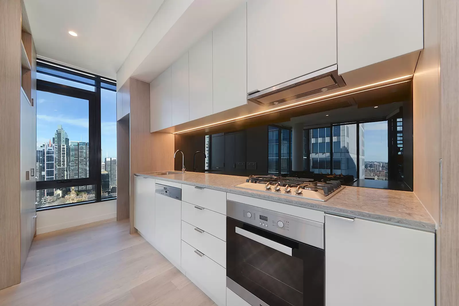 3105/38 York Street, Sydney, Sydney - Thumbnail 5