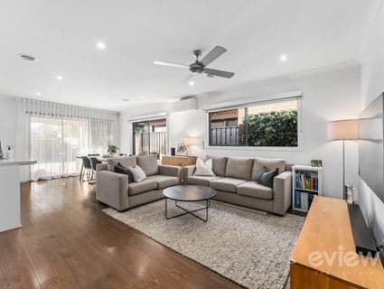 48 Timbarra Drive, Werribee, VIC, 3030, Werribee - Thumbnail 2