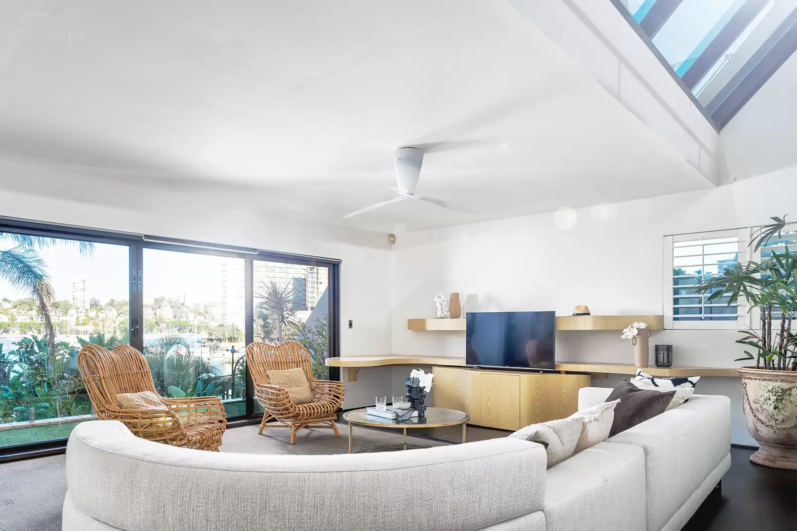 4/12-16 Billyard Avenue, Elizabeth Bay, Elizabeth Bay - Thumbnail 3