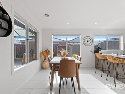 51 Broderick Road, Carrum Downs, VIC, 3201, Carrum Downs - Thumbnail 5