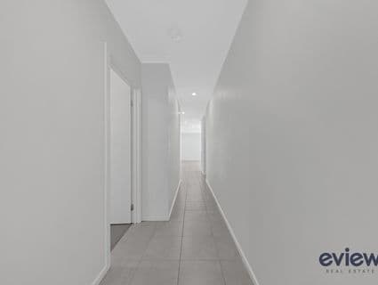 24 Fairhall Avenue, Werribee, VIC, 3030, Werribee - Thumbnail 4