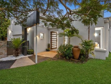 9 Inverness Place, Peregian Springs, QLD, 4573, Peregian Springs - Thumbnail 2
