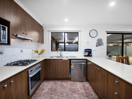 29 Condamine Avenue, Manor Lakes, VIC, 3024, Manor Lakes - Thumbnail 8