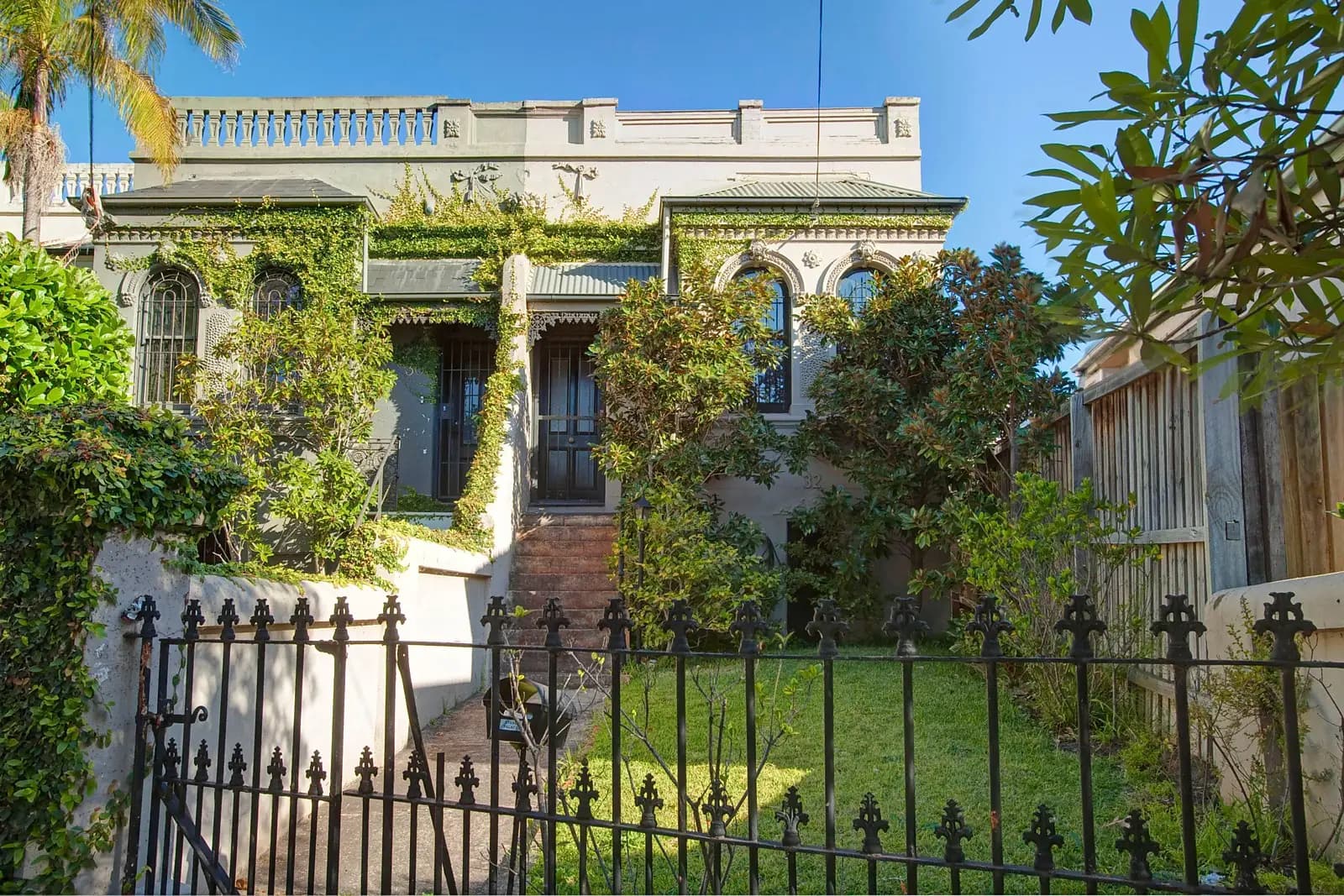 32 Edgecliff Road, Woollahra, Woollahra - Image 1
