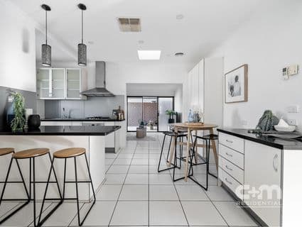 1/13 Wheatsheaf Road, Glenroy, VIC, 3046, Glenroy - Thumbnail 2
