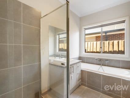 5 Flourish Way, Werribee, VIC, 3030, Werribee - Thumbnail 7