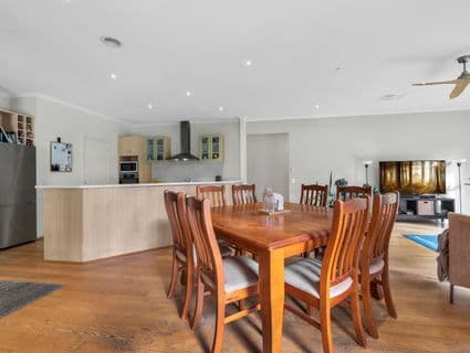3 Flinders Chase, Pakenham, VIC, 3810, Pakenham - Thumbnail 3