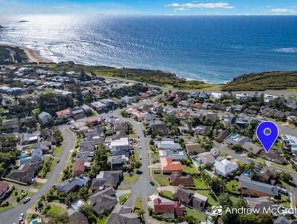 404, Caves Beach - Thumbnail 2