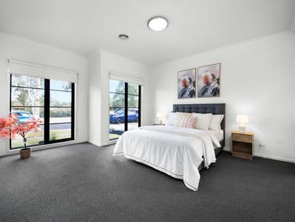 100 Eltham Parade, Manor Lakes, VIC, 3024, Manor Lakes - Thumbnail 3
